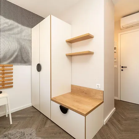 Dioniz Luxury Apartment *