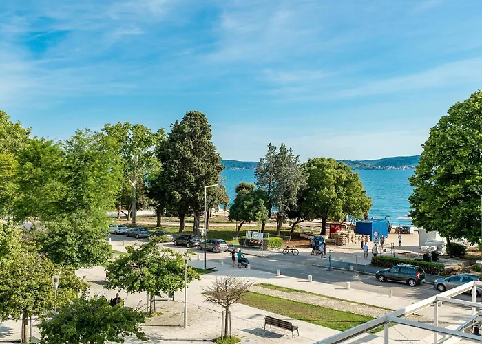 Dioniz Luxury Apartamento *