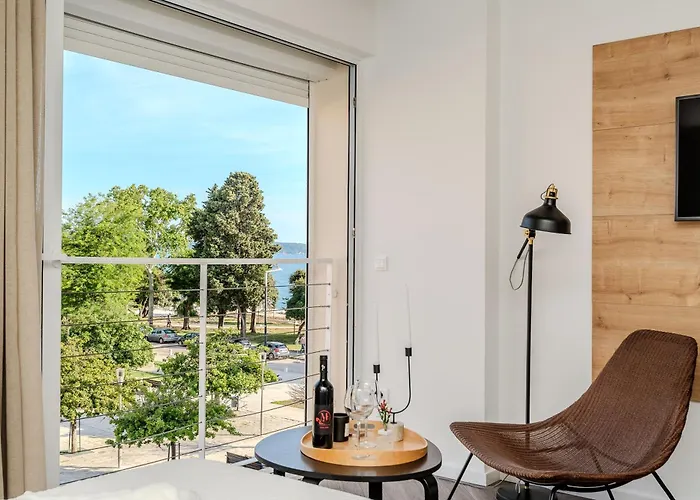 Dioniz Luxury Apartamento *